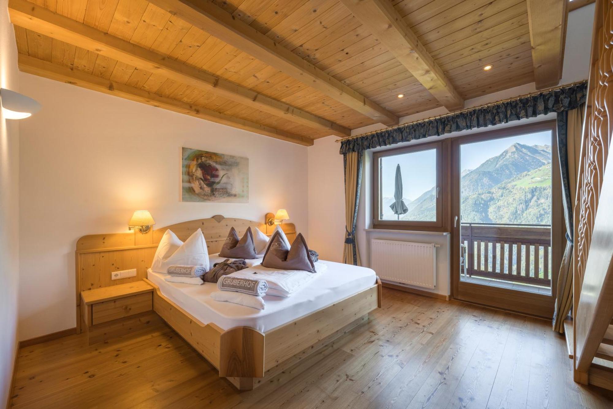 Naturhotel Gruberhof Schenna Exterior photo