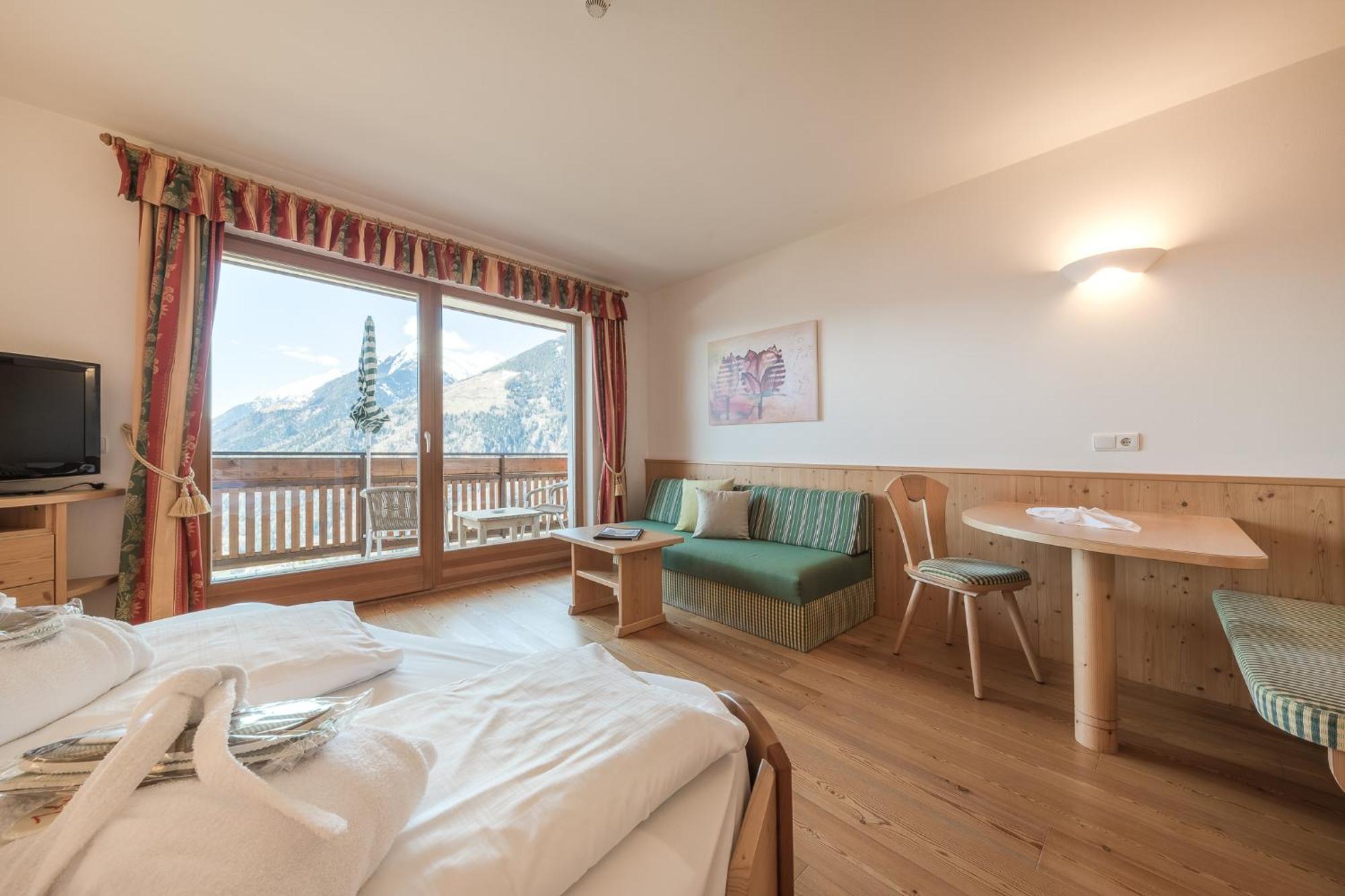 Naturhotel Gruberhof Schenna Exterior photo